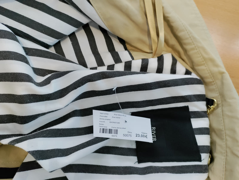 River Island Mantil