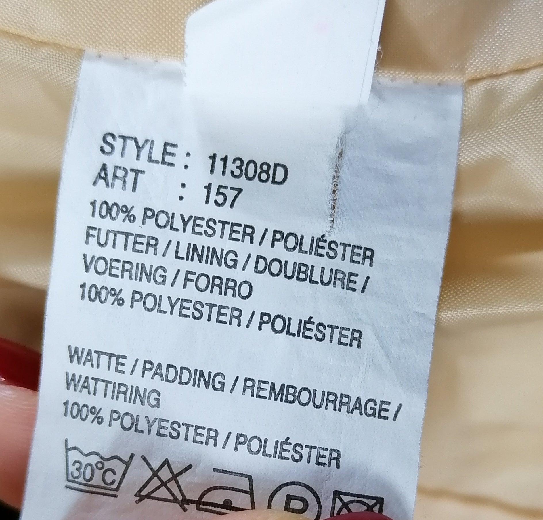 Hucke Jakna - ISKORISTI.ME