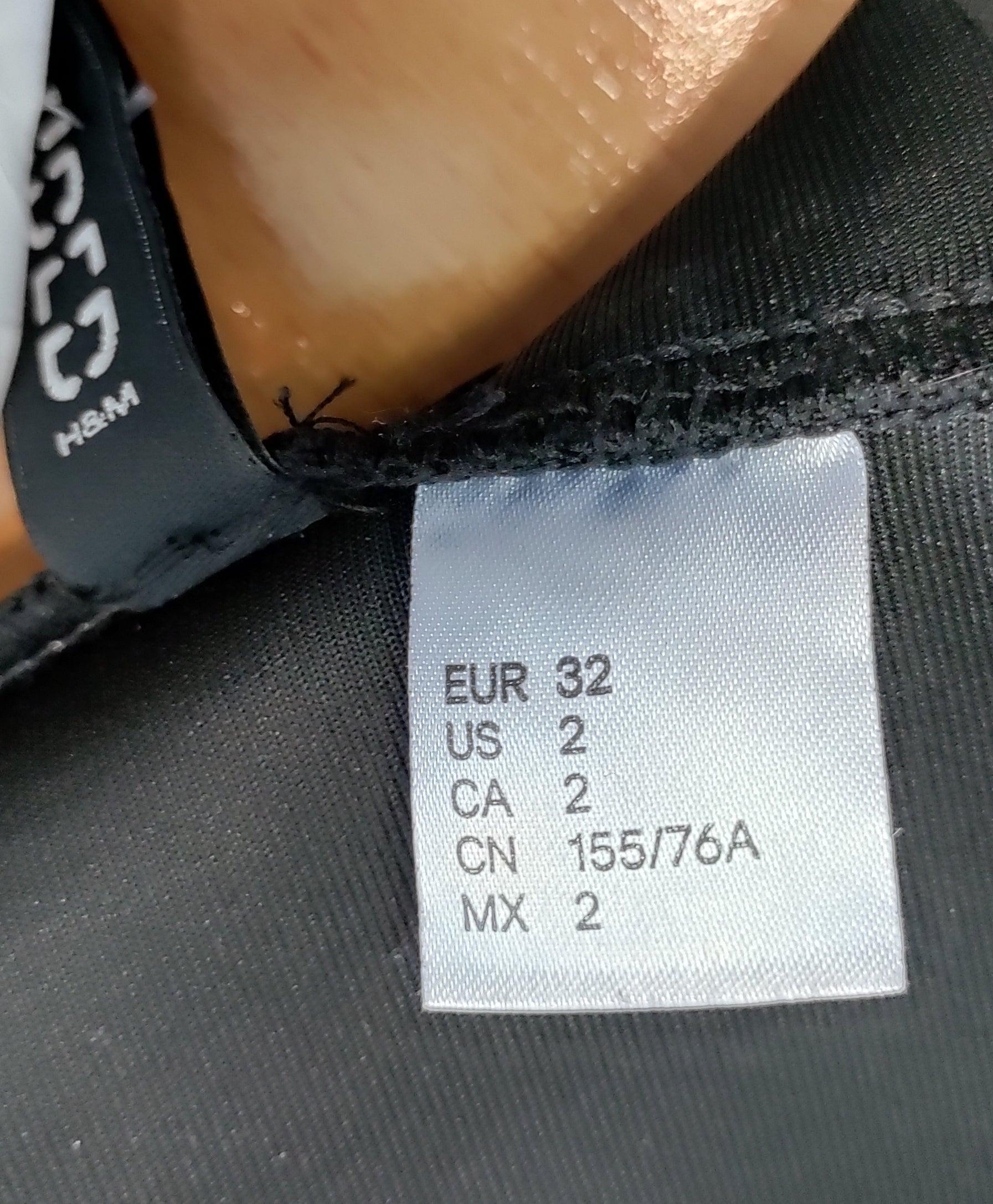 H&M Outlet haljina iznad koljena - ISKORISTI.ME