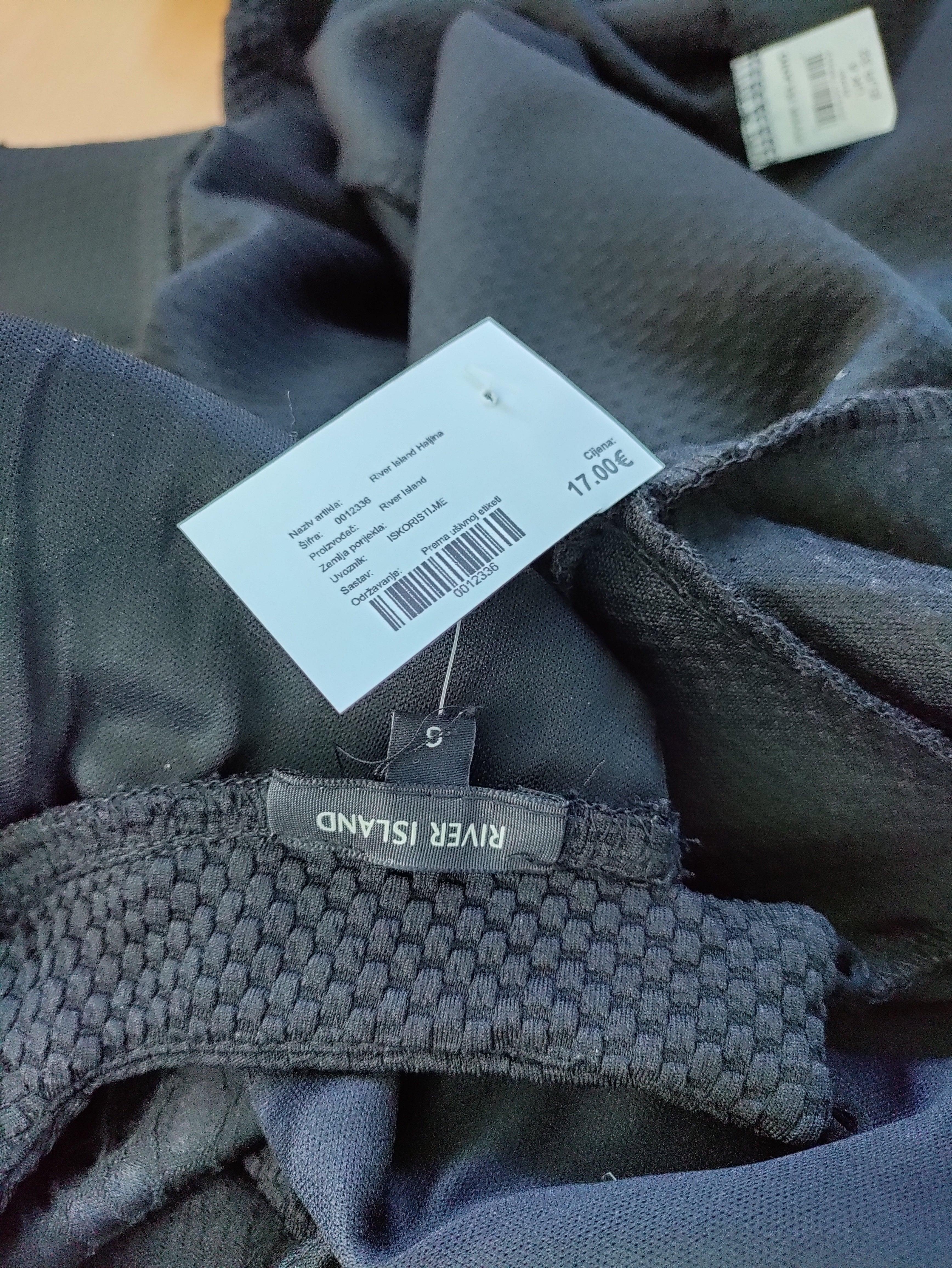 River Island Haljina - ISKORISTI.ME