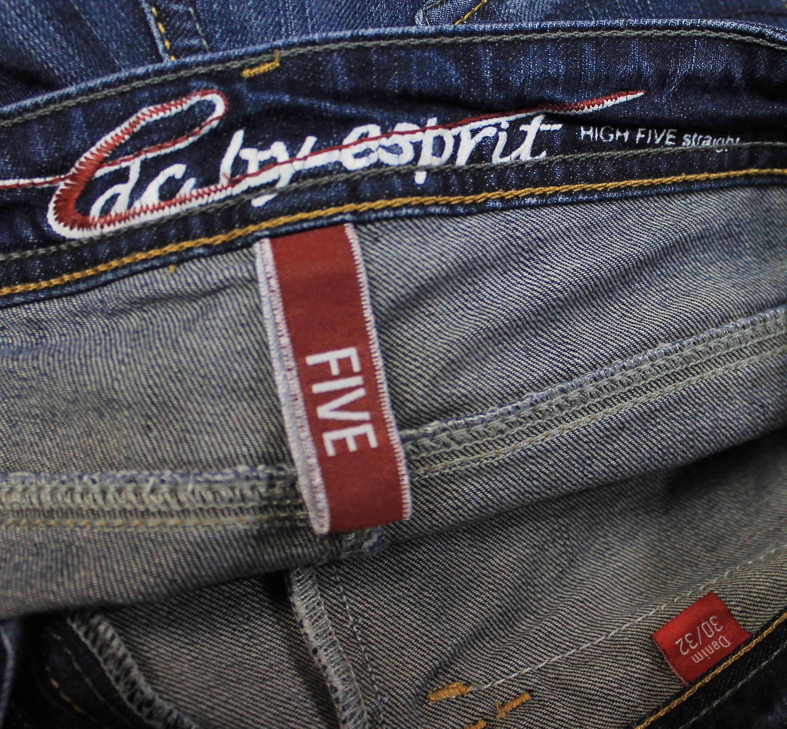 Esprit Bermude - ISKORISTI.ME